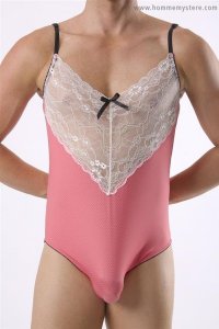 Это, блин, СОВРЕМЕННОЕ мужское бельё "нервным и беременным не смотреть":