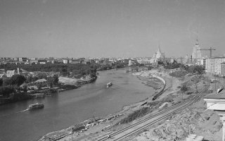 Я не поленился и проехался по Москве.. в гугл мапс)) Я так понял это тот самый дом?
