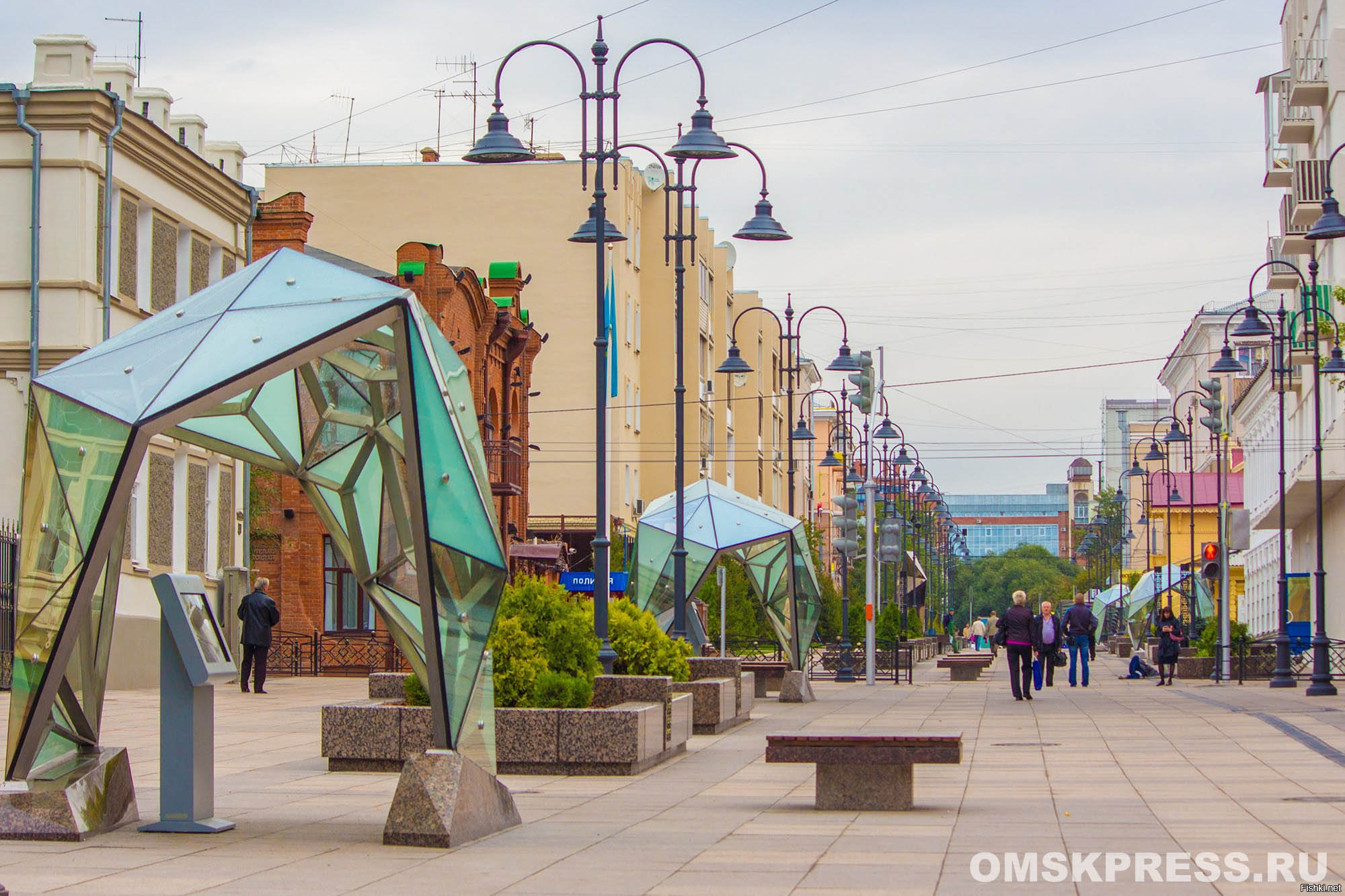 Новые места омска. Пешеходная улица чокана валиханова омск. Новые места омска. Новые места омска. Памятник ленину в омске у жд вокзала.