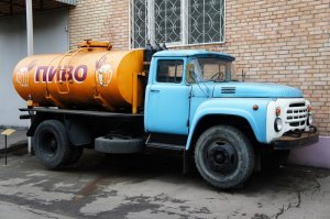 Автомобиль-бочка.