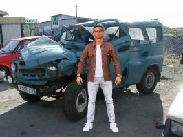 Криштиану Роналду на фоне своего Lambo стал героем мемов
