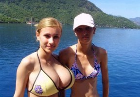 а эти никогда подружками не станут