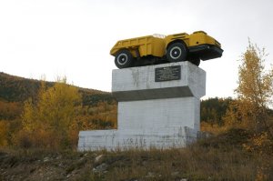 Возле Северомуйска, подземный автопоезд МоАЗ.
