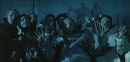 А это... Я глаза закрывала... да и сейчас эта "биомасса" вызывает мерзкое ощущение...