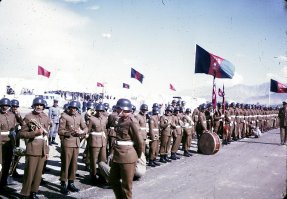 Помнится армия Афганистана после войны гоняла в штальхельм . Вроде и щя гоняют масульмахи эти горшки.