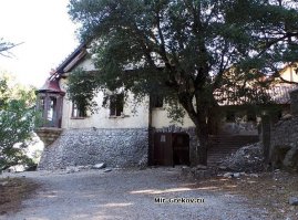 Дача Муссолини на Родосе. Были там этим летом. Кстати сам Муссолини никогда там не жил