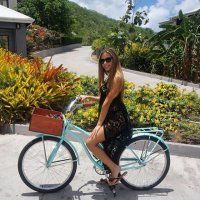 Если в таком виде она поедет, представил, как тряпка наматывается на звездочку...
Проклятое техническое образование, не дает просто наслаждаться видом самок