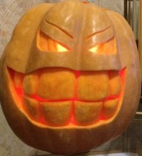 Решили с девушкой попробовать тоже вырезать рожицу ))