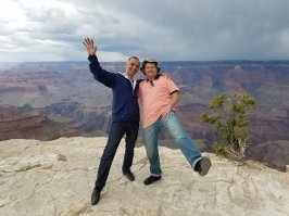 стоит того хоть раз в жизни увидеть Гранд Каньон.