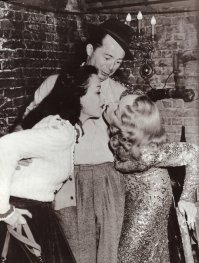 Легендарный голливудский режиссер Билли Уайлдер, 
Хеди Ламар и Марлен Дитрих