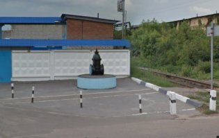В Воронеже есть памятник крану)