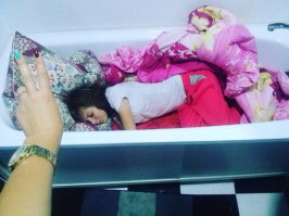 Размер ванны не подскажете? Такую хочу. ;) Что б во весь рост в ней спать можно было.