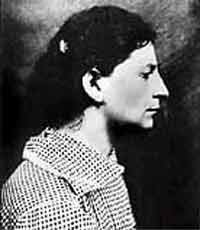 Вроде тоже террористка. Фанни , ты не в курсе?