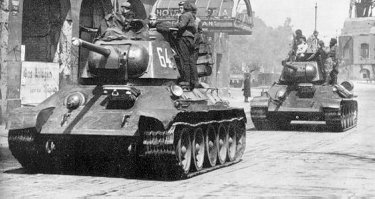 Красный день календаря: 75-я годовщина легендарного парада на Красной площади 1941 года