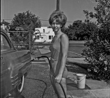 На этом фото прекрасно разве что пластиковое ведро...