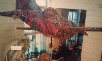 Хм. Я его еще на пленку фотографировал. 

Питер. Какое-то "художественное училище". Не помню. 
Мы там базовую станцию Мегафона строили. :)