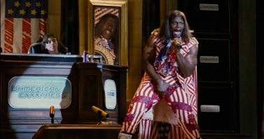 Судя по предвыборным перфомансам Трампа и Хиллари, очень органично вписался бы в гонку за кресло главы штатов президент Дуэйн Элизондо Маунтин-Дью Герберт Камачо: