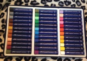 Тут вообще вакханалия цвета какая то! Хоть бы по номерам выложили!