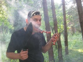 на природу без него не выхожу)