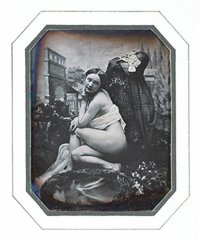 С первым эротическим фото ошибочка. Вот две фотографии, сделанные на пять лет раньше, в 1845 году. Автор первой всё тот же Феликс-Жак Мулен.