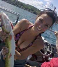 Вот без кривого фотошопа