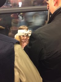 а я тут вот такое чудо в метро видел...
