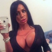 Среди женского населения нынче популярна секта... не знаю, как она называется, но все участницы  молятся богу Баблу и выглядят вот так: