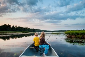 Мишель Клаватт — ошеломляющая блондинка, обожающая рыбную ловлю в бикини