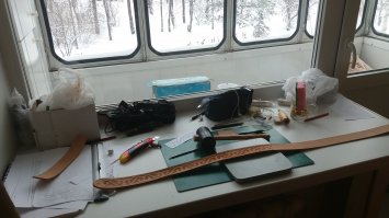 А вот моё. И ремень с казахским орнаментом в процессе )