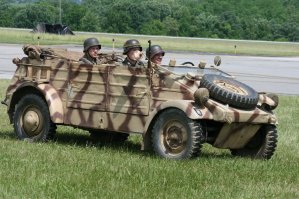 Это фильм о том, как какие-то ребята попали в полнейшую жопу, где и пропали ни за хер собачий.
Но ты, узколобый, увидел только "ФОШЫЗДЫПРАКЛЯТЫЯ!".
Ездишь, наверное, исключительно на Жигулях? Не признаёшь же ни Опель, ни Фольксваген, ни Порше?
И даже Запорожец отрицаешь, потому что он бандеровский?