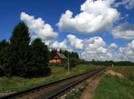 Смотритель на глухом полустанке железной дороги.