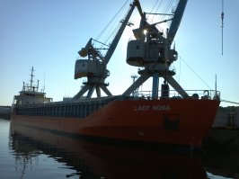 Привет из Риги. Докер - такелажник.