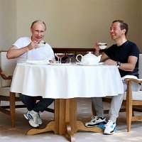 Есть ли на этом фото что-нибудь, сделанное в России?