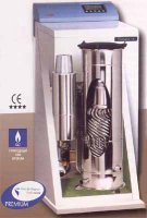 Теория вибрационного, или пульсирующего горения - Б.В. Раушенбах. Именно на этом принципе летали Немецкие Фау-1. Правда, КПД был ниже плинтуса.

В России в 21-м веке было налажено производство котельного оборудования на принципе пульсирующего горения. Кимовский завод - Тульская губерния. 

Американские аналоги - Fulton, 

есть Европейские попытки - Auer, но там только до 40 кВт, 

Лично провёл наладку на нескольких котельных.
 Принцип хорош, но воплощение не из лучших. Однако, котёл ПВ 100 получил диплом "сто лучших изделий (или товаров?) производства РФ.

У этого принципа есть будущее.