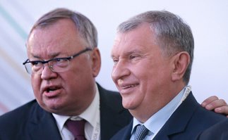 Ракеты - это зае...сь, но потом читаешь новости и видишь такие фотки и как-то грустно. И вроде говорят всё правильно, но смотришь на лица и их счета в ВТБ и Роснефти и как-то незаеб...сь