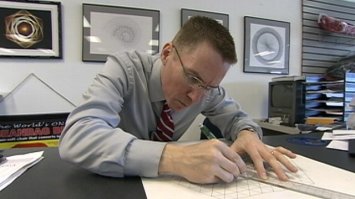 Рисовать фракталы это не супер способность. а суперзаболевание, просто идиот рисующий самоподобные структуры, тут ничего особенногонет