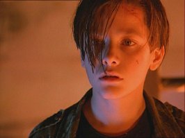 15 пар актеров, игравших одного персонажа в разном возрасте (16 фото)