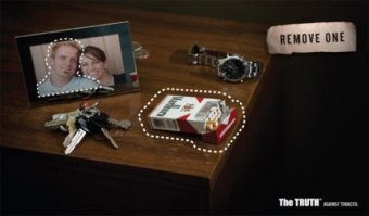 Вот этот автор молодец и от социалочки бабла поимел и от мальборо)))