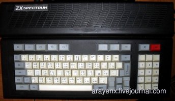 Это вы ещё ZX Spectrum не видели!
Но моя грёзы об открытой вселенной именно оттуда:
ELITE!!!!!