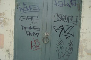 "Подобно другим петроглифам, мотивация их создания остается неясной."
А тут какая мотивация?