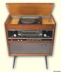 У меня Регонда до сих пор сохранилась, проигрыватель правда не работает, а радио чёта ловит даже.