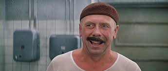 понятия не имеет... ну да.. лапух...