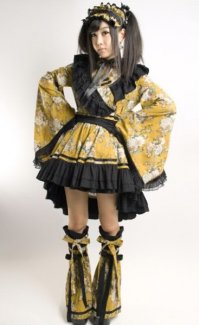 Модные персонажи на улицах Токио