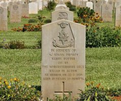 Гарри Поттер (Harry Potter), рядовой Королевского Вустерширского полка армии Великобритании родился 16 сентября 1920 под Бирмингемом, Великобритания. Погиб 22 июля 1939 под Хевроном, Палестина. Его могила в Рамле (Израиль) стала считаться достопримечательностью после выхода книг Дж. К. Роулинг.
Гарри Поттер родился в многодетной семье сапожника Дэвида Поттера, инвалида I Мировой войны, и имел 7 братьев и сестер. В 14 лет оставил школу и пошел работать на ковровую фабрику, чтобы прокормить семью. 3 января 1938 г., в возрасте 16 лет, с той же целью записался в Бирмингеме в армию, прибавив себе два года, остававшиеся до совершеннолетия (поэтому на надгробии указан возраст 19 лет). Был зачислен в 1-й батальон Вустерширского полка, служил шофёром в автотранспортном отделении. Имел прозвище «Гарри-авария» (Crash Harry).
В сентябре батальон был направлен в Палестину для подавления арабского восстания и сразу же активно включился в антиповстанческие операции. С весны 1939 г. Гарри был придан роте D, расквартированной у водокачки, подающей воду в Хеврон, и расположенной в 10 км (6 миль) к югу от города, по дороге на Вирсавию. Это место было прозвано англичанами «Пампет» («Pumpet», сокращение от «pumping station»).
Поздним вечером 22 июля рота D, возвращавшаяся из Ас-Саму, была атакована под прикрытием темноты вооруженной группой на 39 км дороги Хеврон-Вирсавия. Во время боя рядовой Гарри Поттер был убит, а рядовые Дерби, Варвик, Пирсон и Симмондс ранены. Джозеф Дерби умер в Иерусалимском госпитале 7 сентября.
Сохранилось письмо Поттера матери, в котором он обещает приехать на Рождество и купить велосипед 6-летнему брату Кену. Письмо было получено через день после того, как семья узнала о его гибели:

Дорогая мама,
В ответ на твое письмо, у меня все в порядке. Я надеюсь быть дома на Рождество. Если я не буду, значит, мне немного не повезло.
В настоящее время я нахожусь в месте, которое мы называем Пампет. Теперь нас особенно не загружают работой, и я надеюсь, что у вас все в порядке. Я надеюсь, что папа все еще на работе. Скажи Кену, что я не забыл о его велосипеде. Я надеюсь, Алиса < старшая сестра> в порядке.
Мы много ходили и плавали в последнее время. Вы, наверное, читали в газетах.
Я не хвастаюсь, но слушайте новости по радио, и услышите, какую работу сделали вустерширцы. Ну, я думаю, что это все на сегодня.
Будьте здоровы — Гарри-авария.

Поттер был похоронен с воинскими почестями на британском военном кладбище в Рамле. На надгробии было написано:
Памяти рядового Гарри Поттера, №5251351, 1-й б-н Вустерширского полка, убитого в бою под Хевроном 22.7. 1939, в возрасте 19 лет и 10 месяцев