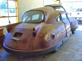 теперь я знаю откуда взят дизайн самого уЁищного авто современности - Nissan juke...