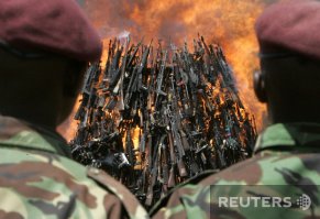 Здесь тоже тупо огня добавили, увеличили в размерах?