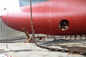 вообще то это не главный винт а подруливающей...