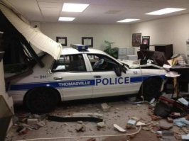 Подборочка смешных и  нелепых авто-аварий