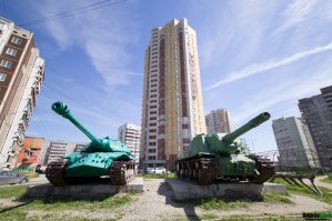 Ха, удивили танками на детских площадках ))))