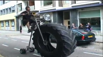 Этот точно не автомобиль.